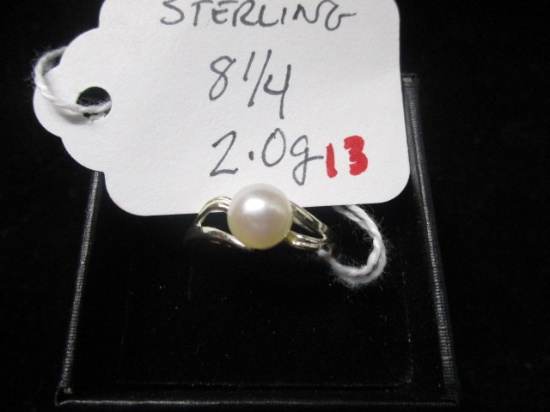 sterling silver ring with pearl