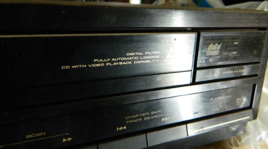 Pioneer CLD-1010 Laser Disc Player