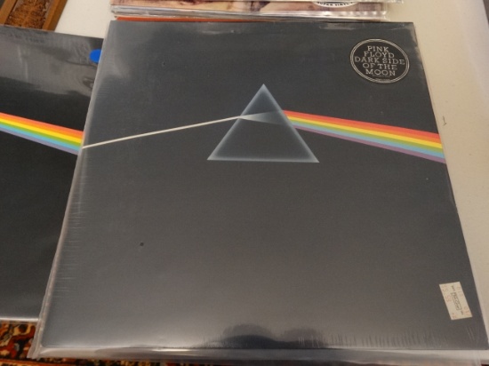 2 Dark Side of the Moon One Sealed SMAS-1163
