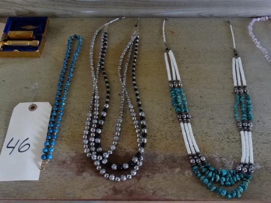 Necklaces (beaded)