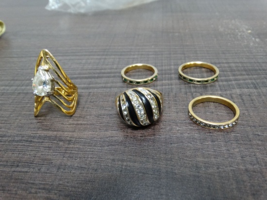 (5) Rings (Assumed as Costume Jewlery)