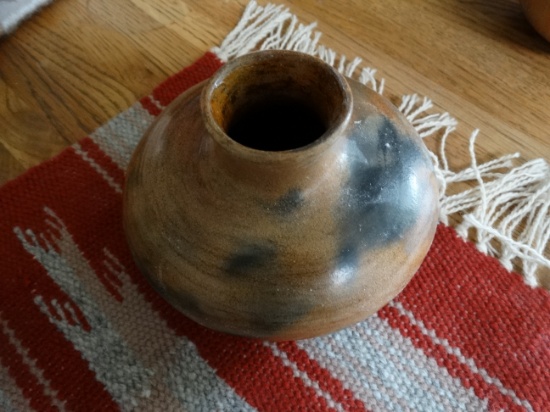 Navajo Pitch Pot, Mottled