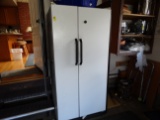 Hot Point Side by Side Refrigerator
