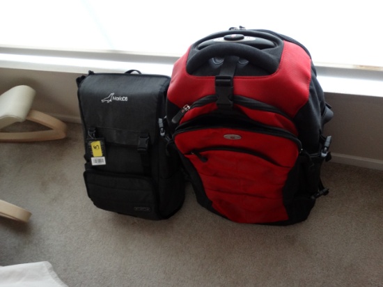 2 Travel Bags - Softshell