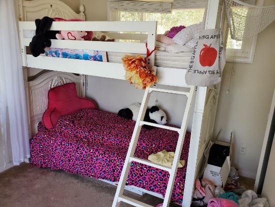 Room with Bunkbeds