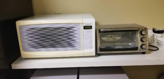 Microwave and Toaster oven