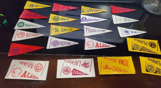 1960 Fleer College Pennant Decals