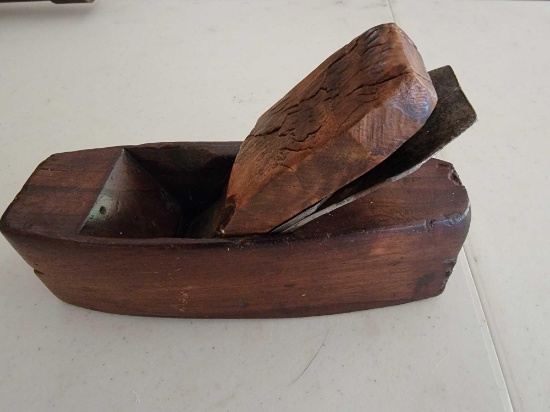 ANTIQUE WOOD PLANER