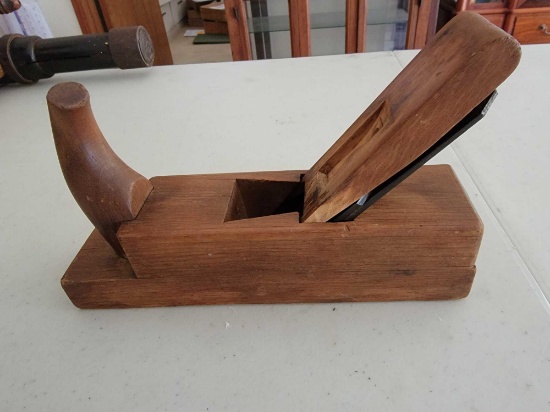 ANTIQUE WOOD PLANER