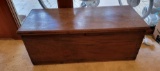 VINTAGE STORAGE CHEST