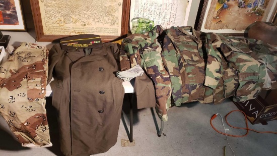 MILITARY UNIFORMS - MODERN