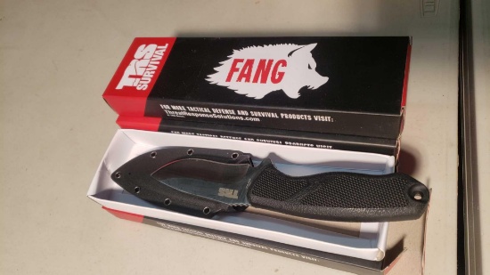 4 TRS Survival Fang Knifes