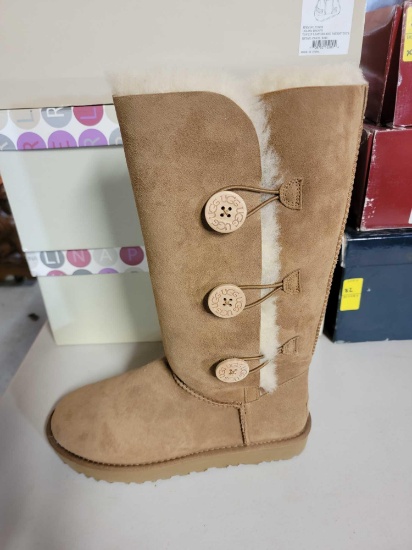 UGGS Bailey Button