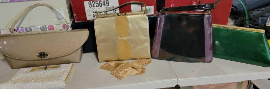 5 VINTAGE PURSES