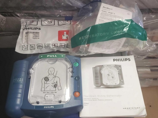 DEFIBRILLATOR AND RESUSCITATOR