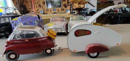 THE ISETTA TRAVELER MODEL CAR