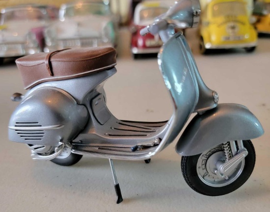 AUTODART VESPA SCOOTER