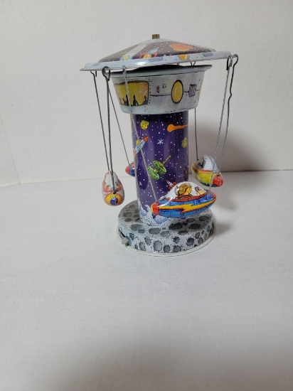 8 TIN TOYS - AIRCRAFT