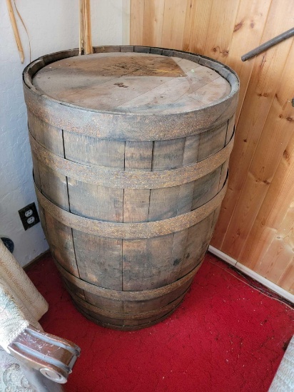 VINTAGE JIM BEAM BARREL