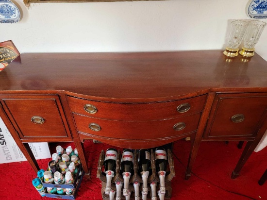 1040s SILVERWARE TABLE
