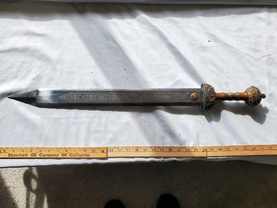 CAESAR IMPERATOR ROMAN CENTURION GLADIUS SWORD REPLICA