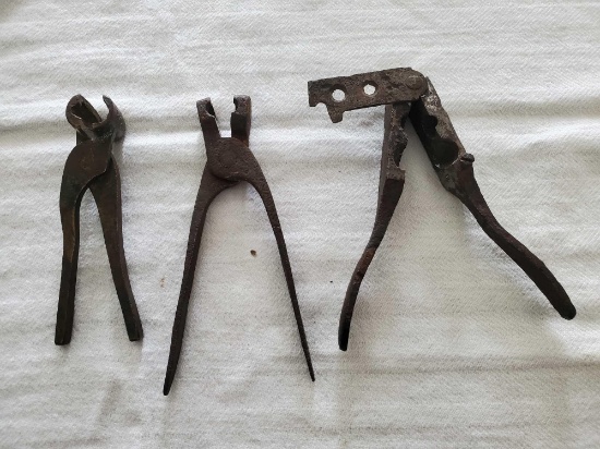 THREE ANTIQUE BULLET MOLDS