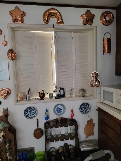 CONTENTS OF KITCHEN