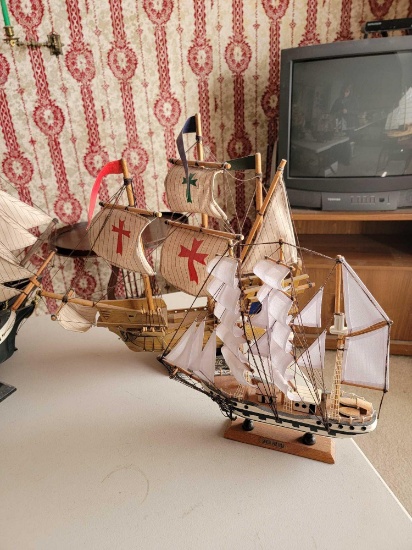 2 WOOD SHIPS