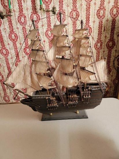 2 WOOD SHIPS