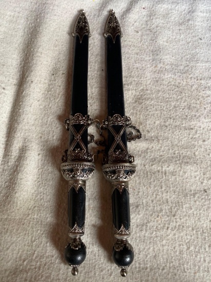 SET OF MATCHED DECORATIVE CEREMONIAL DAGGERS