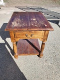 SINGLE DRAWER WOOD END TABLE