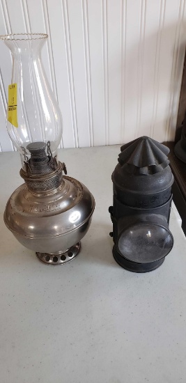 2 VINTAGE OIL LAMPS