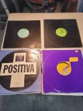 LARGE QUANTITY OF VINAL ALBUMS