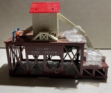 ICING STATION - LIONEL TRAINS