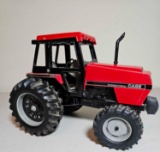 ERTL INTERNATIONAL CASE TRACTOR