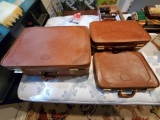 3 INVICTA SUITCASES