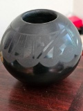 1989 NATIVE AMERICAN SANTA CLARA POTTERY
