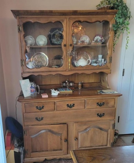 VINTAGE MAPLE HUTCH WITH CONTENTS