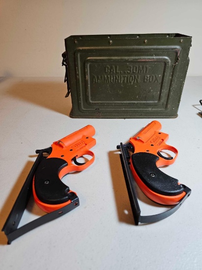 AMMO BOX AND FLARE GUNS