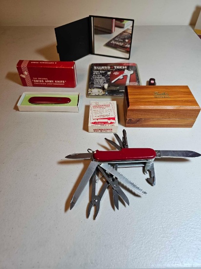 SWISS ARMY KNIFE LOT