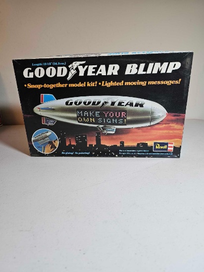 GOODYEAR BLIMP MODEL