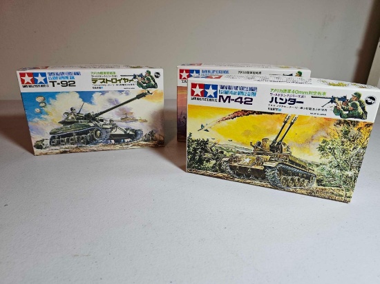 3 TAMIYA US ARMY MODEL TANKS