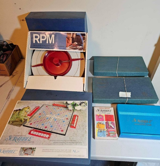 SCRABBLE BOARD GAMES