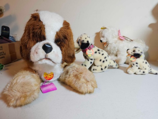 4 STEIFF DOGS