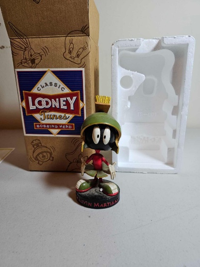 LOONEY TUNES BOBBING HEAD MARVIN THE MARTIAN