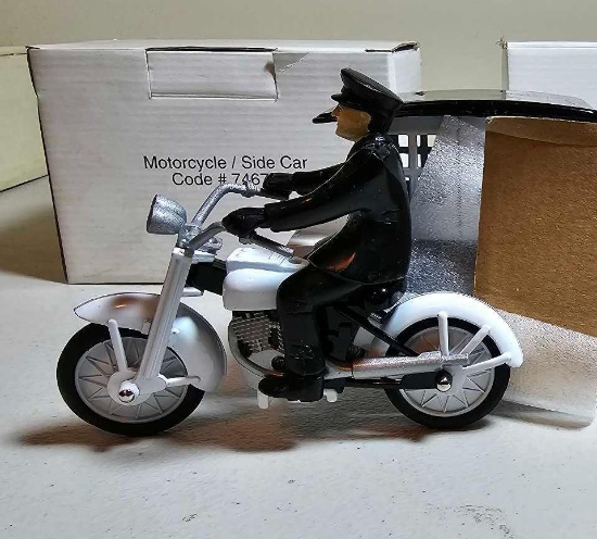 3 SEES CANDIES MOTORCYCLES