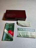 VICTORINOX ORIGINAL SWISS ARMY KNIFE