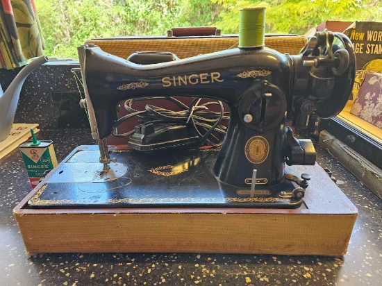 SINGER SEWING MACHINE