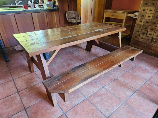 INDOOR PICNIC BENCH