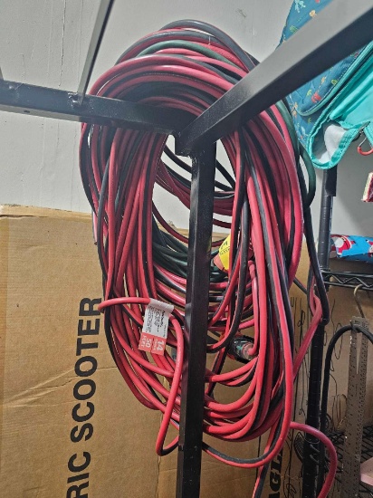 GROUP LOT OF EXTENSION CORDS